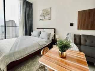 Fully Equipped Studio with Kitchen and Free Wi-Fi - 5