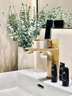 Cream Toned 1BR Suite with Parking Pool & Gym - 3