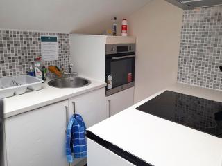 Irvine Riverside Guesthouse by Paymán Club - Irvine - 3
