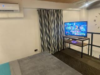 Adorable - 2B, Stunning Lounge - Manila - 3