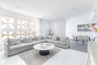 StayShort - JBR 2 Bed Apartment sleeps 4 with Sea Views! - 5