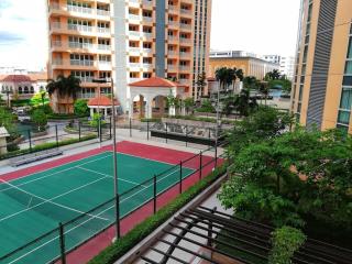Cozy Suite in Venice Mall Near BGC - Manila - 9