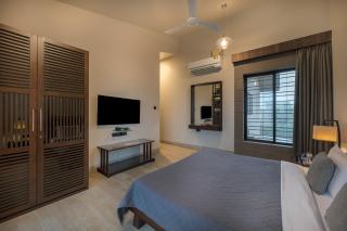 SaffronStays Palmora - 2
