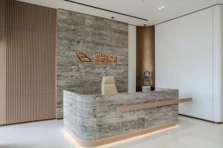 Sophisticated Studio Haven with Parking Pool and Gym - 2