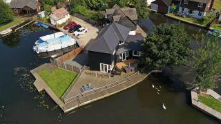 Bure Croft - Holiday Cottage on the river in Wroxham - Wroxham - 8