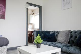 Blackrod House, Near Bolton, Free Parking, Sleeps 5, Long or Short Stays by NMB Property - Blackrod - 5