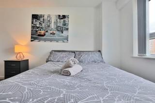 City View Apartment - Free Parking - Sleeps 6 - Near City Centre - by NMB Property - 6