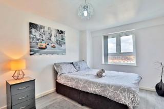 City View Apartment - Free Parking - Sleeps 6 - Near City Centre - by NMB Property - Manchester - 2