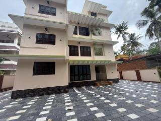 Room Near the Kovalam Beach Cozy Ensuite - 2