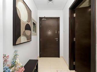 Bright & Stylish Studio with Marina Views - 5