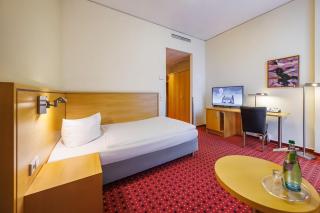 Airporthotel Berlin-Adlershof - 5