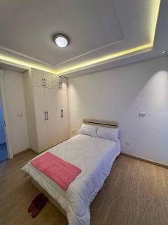 comfortable and near to airport - - 1