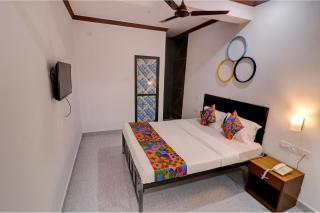 FabHotel Zelosena - 8