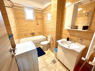 Marcony Seaview Apartments - Mamaia - 0