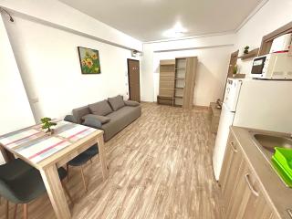 Marcony Seaview Apartments - Mamaia - 4