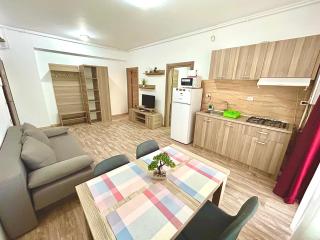 Marcony Seaview Apartments - Mamaia - 1