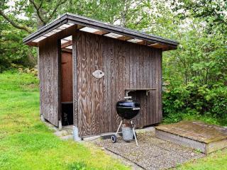 4 person holiday home in HENÅN - Nösund - 2