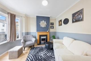 Bright & Airy Home, Close To Train Stations & Fast Wifi - Swanscombe - 7