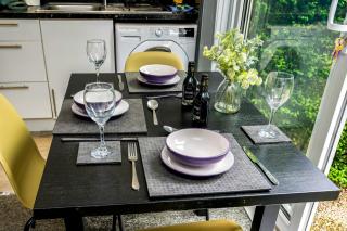 AMETHYST Delightful Suite In Moseley Mews, Birmingham By StayStaycations - Birmingham - 2