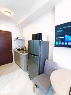 New Condo in Cebu city, fast wifi, free gym & pool - 2
