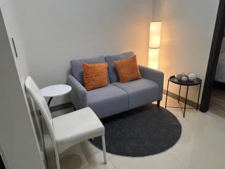 Parkwest McKinley - 1 Bedroom Fully Furnished - Manila - 2