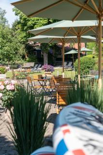Sopherl am See - Frühstück auf der Seeterrasse, sehr ruhig und wunderschön am See, 3 Minuten nach Oberpfaffenhofen, viele Radtouren, Restaurants & Cafes in der Umgebung - Weßling - 9