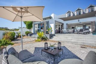 Villa Blau -Stunning Beach Front House Grotto Bay Private Nature Reserve West Coast - 8