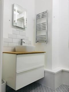 Spacious 2-Bed Flat in CB2 - Cambridge - 3