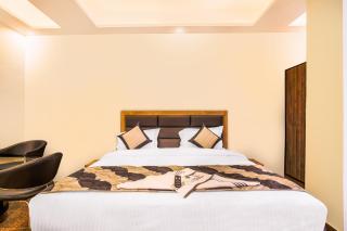 Embellish Inn - 1