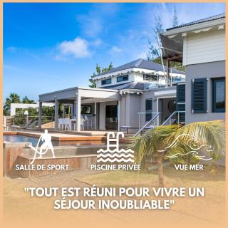 Villa Zabrico - Villa de Prestige - Vue Mer & Lagon 180 - Idéal Groupe x14 - Vacances & Team Building - Salle de Sport - Piscine Privée - Climatisation - Jardin - Terrasse - Barbecue - Pétanque - 10min Plages - Service PREMIUM - 0