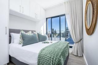 Esplanade Hermanus Central Sea Views - 1