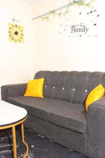 Shi's Juja Spaces studio - 7