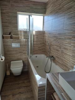 19 Dolphin Court - 1