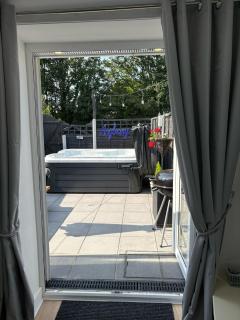 Pauls Place - Brynsiencyn - 1