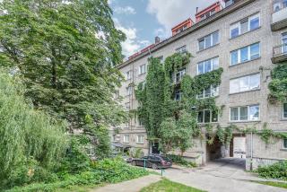 Elegant 2-Bedroom in city center - 3
