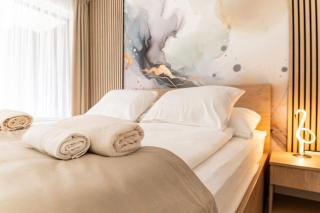 Hajnal Residence Deluxe with Terrace by Mital - 0