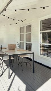 Stylish Villa - Boat, Greenhouse & Majestic Oaks - 8
