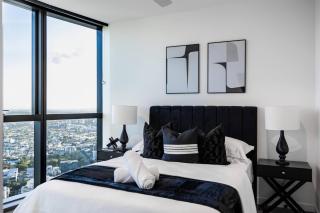 1Bedroom Apt in Queen's Wharf lv 62 - Skyline and City view - 1