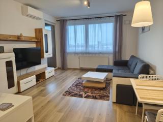 Bright New Build Apartment with Garage, Great View - 0