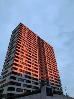 Bright New Build Apartment with Garage, Great View - 1