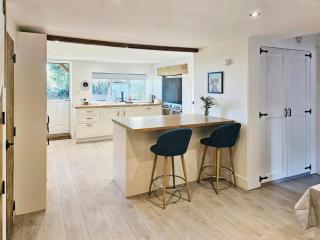 The Farmhouse - Meysey Hampton - 9