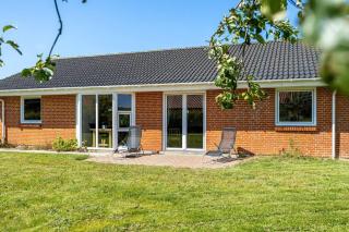Holiday house Løgten Tversted - 2
