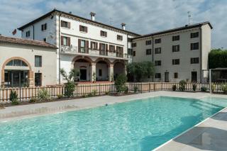 Charming Apartment In Mezzane Valley - 0