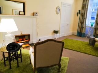 Montrose Apartment - 1