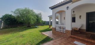 Casa con jardin privado en primera linea de playa - 0