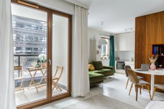 Lumina I Deluxe 2-room Apartment with Balcony I Parking - 1