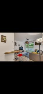 T2 Lumineux & Cosy Balcon, Piscine & Parking Privé - 4