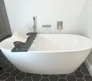 Aurora Blue - A Stylish Experience - Cambridge - 8