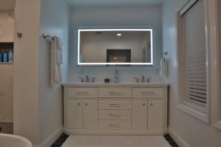 Aurora Blue - A Stylish Experience - Cambridge - 6