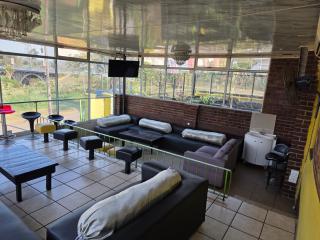 Alexzy's Lodge Guesthouse - Pietermaritzburg - 4